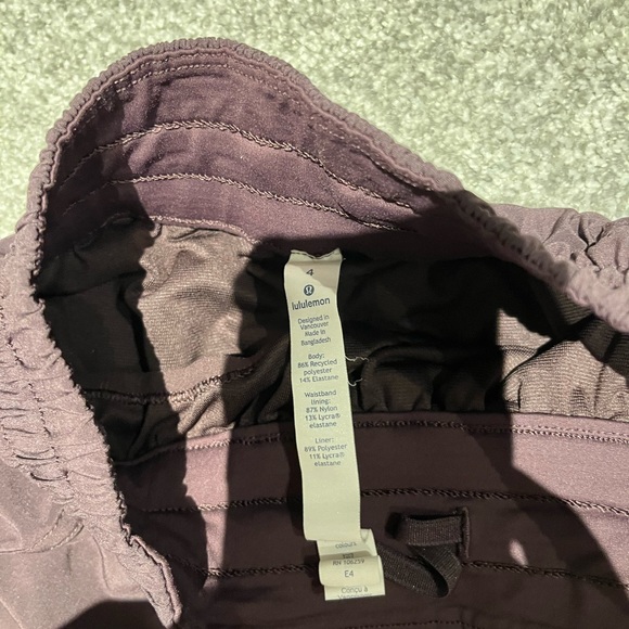 Lululemon Tracker Short - Black Cherry - Picture 3 of 3